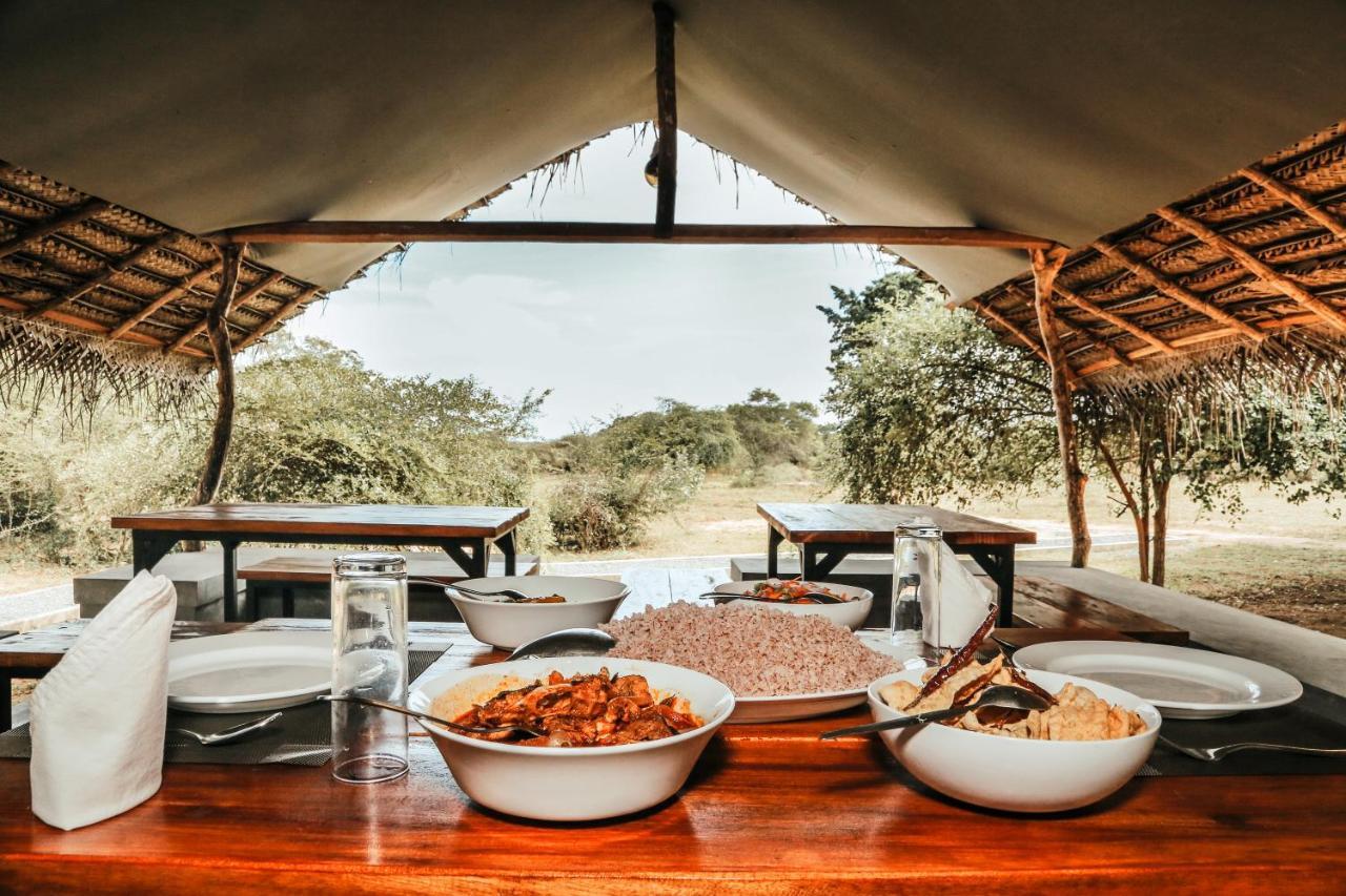 Yala Wild Hut - Yala Hotel Tissamaharama Buitenkant foto